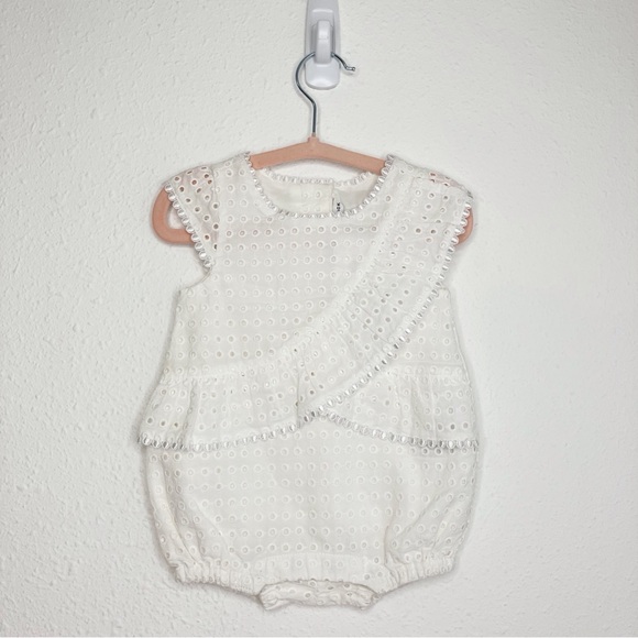NWT Janie and Jack Ruffle Eyelet One Piece Baby Romper white size 3-6 months - Picture 12 of 12
